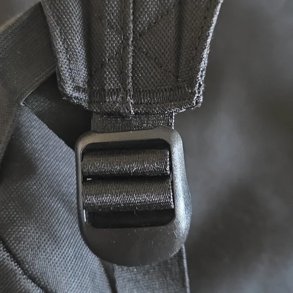 Herschel Supply Company Classic Black Backpack - Picture 8 of 10